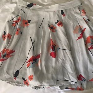 Paper crown silk shorts- size 6! So cute